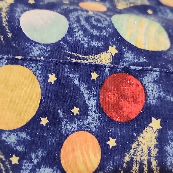 Scrub top - Picture 2 of 4